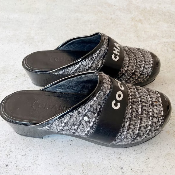 CHANEL Women’s Shoes Clogs Mules Slides Sandals size 38 EU - Picture 7 of 8